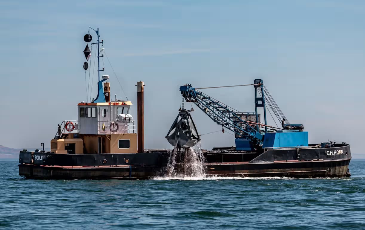 Dredging at Ormara Naval Base thumbnail 3